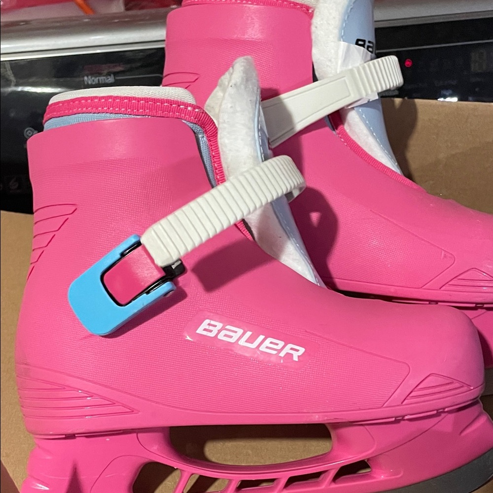 Bauer Lil Angel Pink Ice Skates